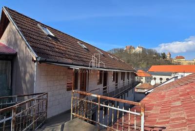 Casă individuală cu 13 camere cu Canalizare în Central - 11