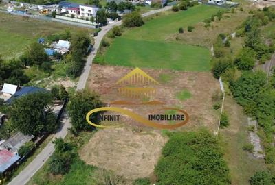 Teren de 2000 mp, în Central