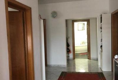 Afumati vila 8 camere , teren 1300 mp , piscina - 19