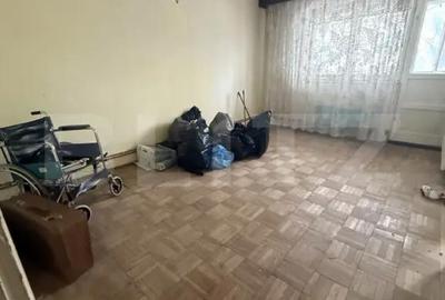 Apartament cu 4 camere decomandat în Aleea Trandafirilor - 3