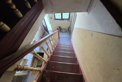 Casă cu 5 camere cu Teren 2800 Mp în Poienarii Burchii - 25