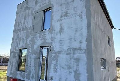 Casă cu 4 camere în Central - 2