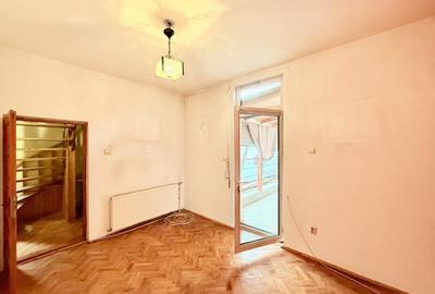 Casă cu 6 camere cu Canalizare în Regie - 31