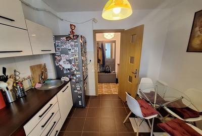 Cu acces facil spre Centru. Etajul 2. GARAJ SUB BLOC SI BOXA. - 7