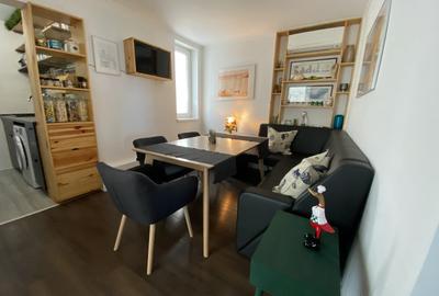 Peninsula , Piata Ovidiu - 3