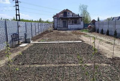 Casă cu 3 camere cu Teren 500 Mp în Central - 4