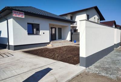 Casă cu 4 camere în Cumpăna - 8