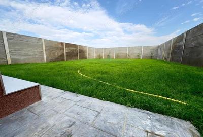 Casă cu 5 camere cu Teren 323 Mp în Moșnița Nouă