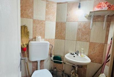 Spațiu comercial, de 40 mp, în Central - 3