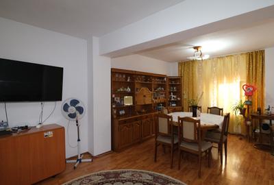 Casă individuală cu 10 camere cu Canalizare în Mihai Bravu - 5