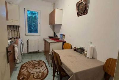 Apartament cu 3 camere semidecomandat în Podu Roș - 7