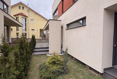 Duplex cu 4 camere cu Canalizare în Europa - 22