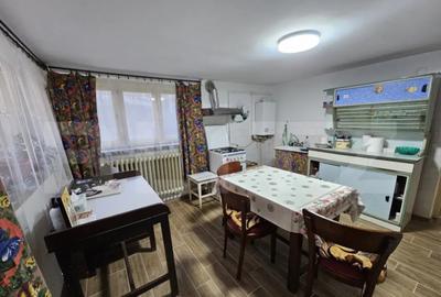 Casă cu 4 camere cu Teren 277 Mp în Cetate - 2