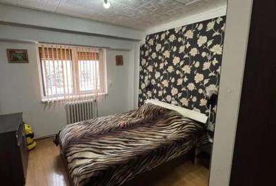 Apartament cu 3 camere decomandat în Republicii - 8
