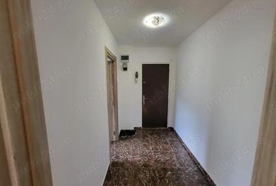 Vand apartament 3 camere Circumvalatiunii McDonald's - 2