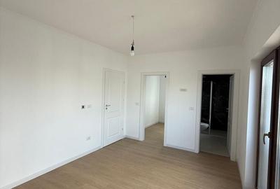 Duplex cu 4 camere cu Canalizare în Dumbrăvița - 5