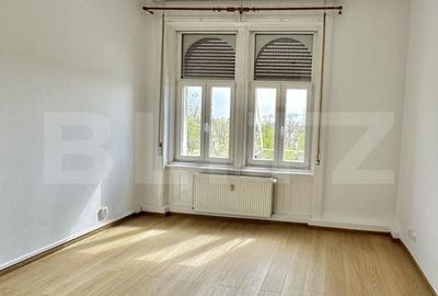 Apartament cu 4 camere în Central