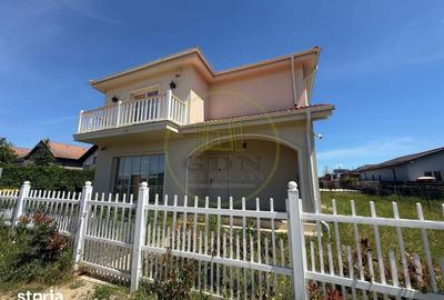 Casă cu 4 camere cu Teren 500 Mp în Malu Mare - 2