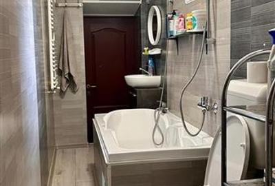 Casa individuala de vanzare | 254 mp utili | 894 mp teren | Dinias, la 25 km de - 12