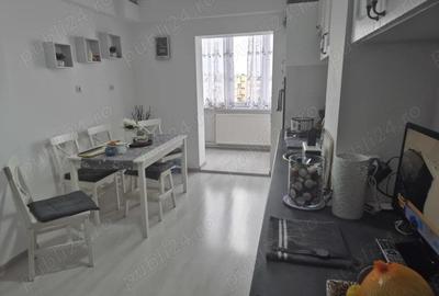 Apartament cu 3 camere decomandat în Alfa - 17