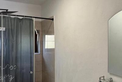 Casă cu Teren 500 Mp în Central - 5