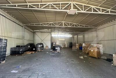 Trei hale industriale + Anexe, zona Breasta