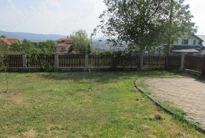 Casă cu 4 camere cu Teren 500 Mp în Vulcan - 1