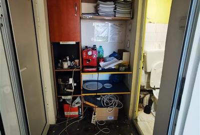 Birou, de 18 mp, în P-ța Gării - 4