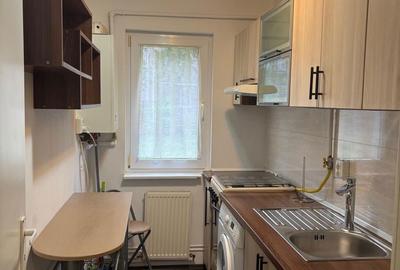 Apartament cu 2 camere semidecomandat, mobilat în Simeria - 5