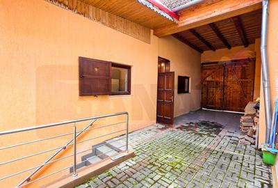 Casa + Moara + Spatiu Comercial, langa Primarie, 3 intrari |VIDEO - 17