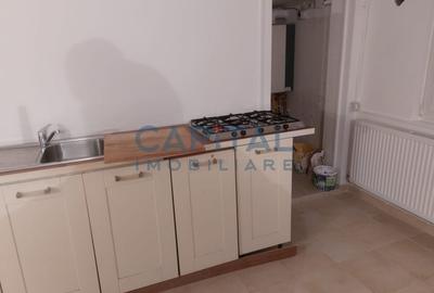 Apartament cu 2 camere semidecomandat, mobilat în Gruia - 5
