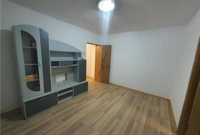 Ofertă  Apartament 2 Camere, Etaj 1, cu balcon , zona Ciresica Ofertă  Apartament 2 Camere, Etaj 1, cu balcon , zona Ciresica - 4