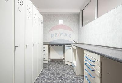 Casă individuală cu 24 camere cu Garaj în Schei - 21