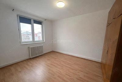 Apartament cu 2 camere decomandat în Sud - 3