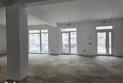 Spațiu comercial, de 244 mp, în Nufărul - 3