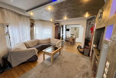 Casă cu 8 camere cu Teren 500 Mp în Vasile Aaron - 3