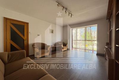 Apartament cu 3 camere semidecomandat, mobilat în Cetate - 2