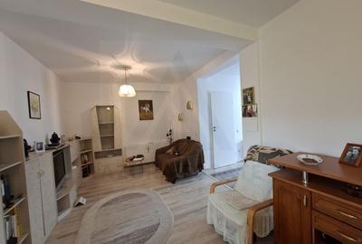 Casă individuală cu 4 camere cu Canalizare în Exterior Sud - 2