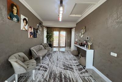 Casă cu 6 camere cu Teren 410 Mp în Central - 2