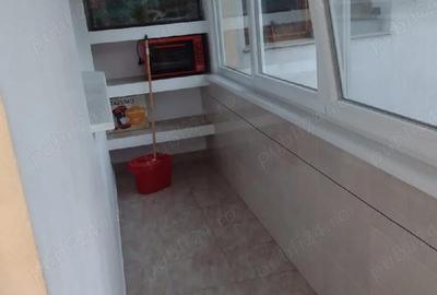 Apartament cu 3 camere decomandat în Central - 1