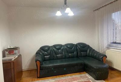 Florilor,3 camere semidecomandat, etaj 4, dormitor,2 bai, balcon, apart. mobilat si utilat,300 euro - 9