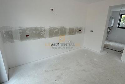 Casă cu 6 camere cu Canalizare în Central - 11