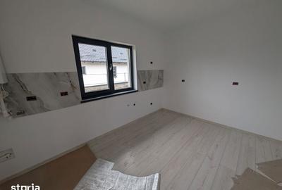 Casă cu 4 camere cu Teren 420 Mp în Hemeiuș - 5