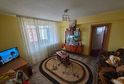 Apartament cu 3 camere semidecomandat, mobilat în Central - 3