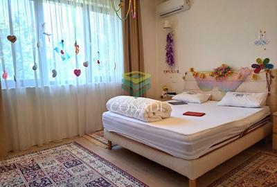 Otopeni- central, vila cu 5 camere de vanzare,  230 mp - 5