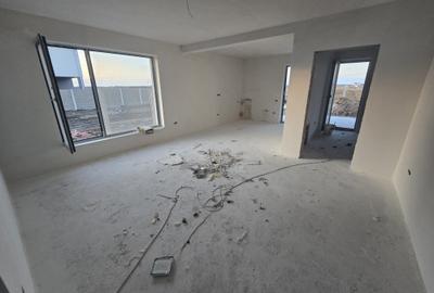 Duplex cu 3 camere cu Canalizare în Moșnița Nouă - 7