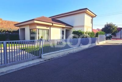 Vila de lux de vanzare in Sebes zona rezidentiala - 2