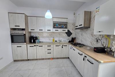 Duplex mobilat si utilat - 3 camere - 2 bai - pod - 15 min de RTB - 6