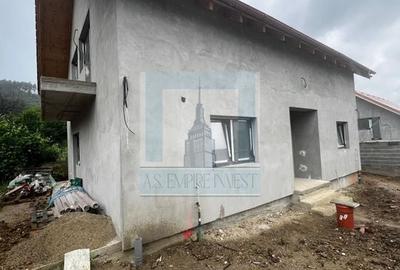 Casa/Villa , 5 camere, singur in curte - oras Codlea/Brasov - 1