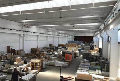 Spațiu industrial, 1350 mp în Iris
